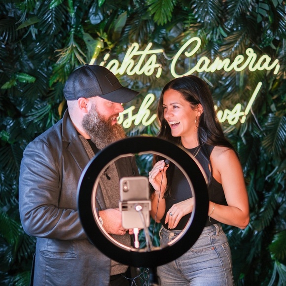 Meet your Posher, Chris - Picture 2 of 6